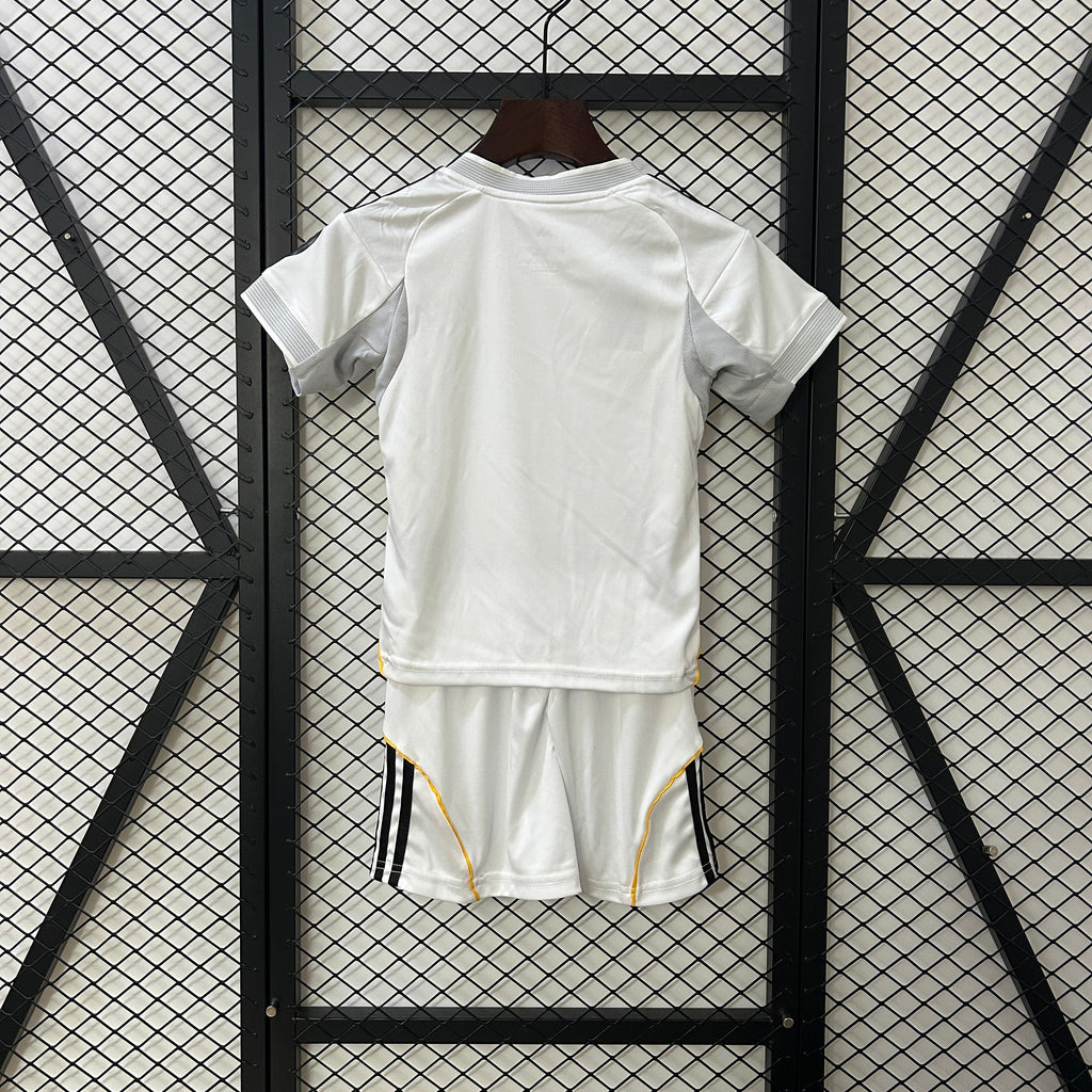 Uniforme Infantil Real Madrid Home 2025/26