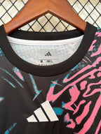 Liverpool pre match shirt 2026/27