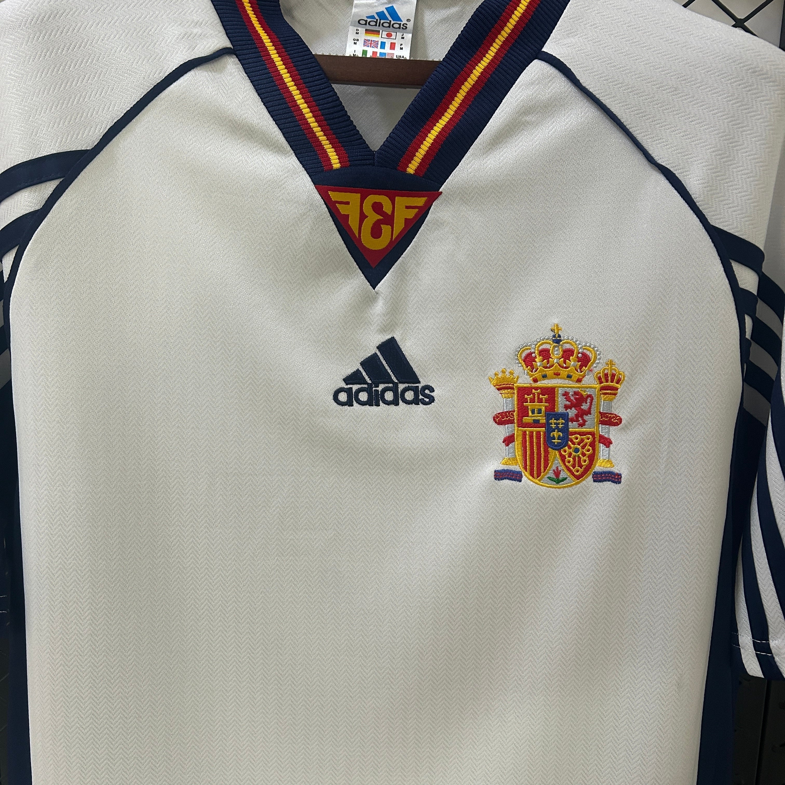 Spain Retro Shirt 1998