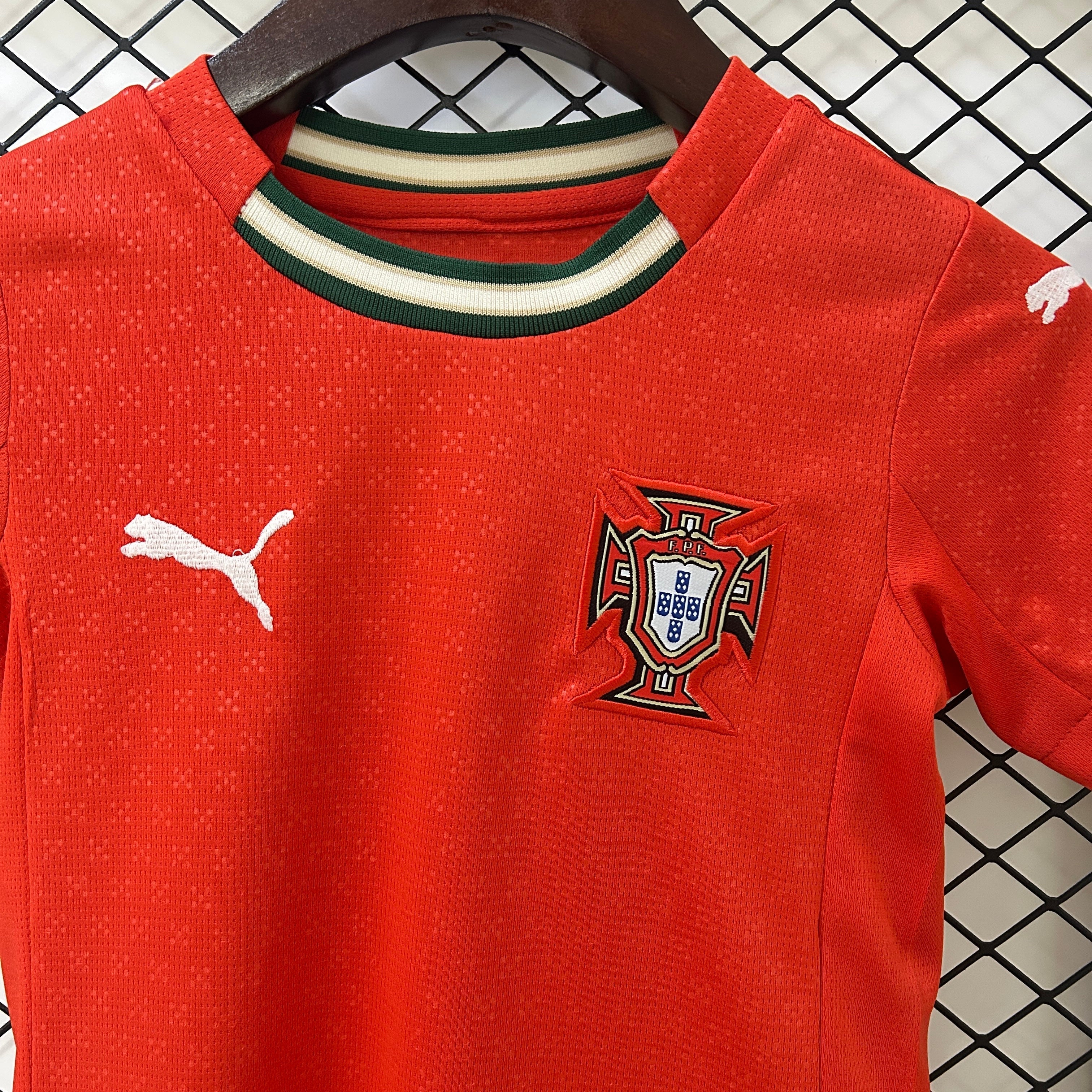 Kit Portugal Casa 2025/26 - Infantil