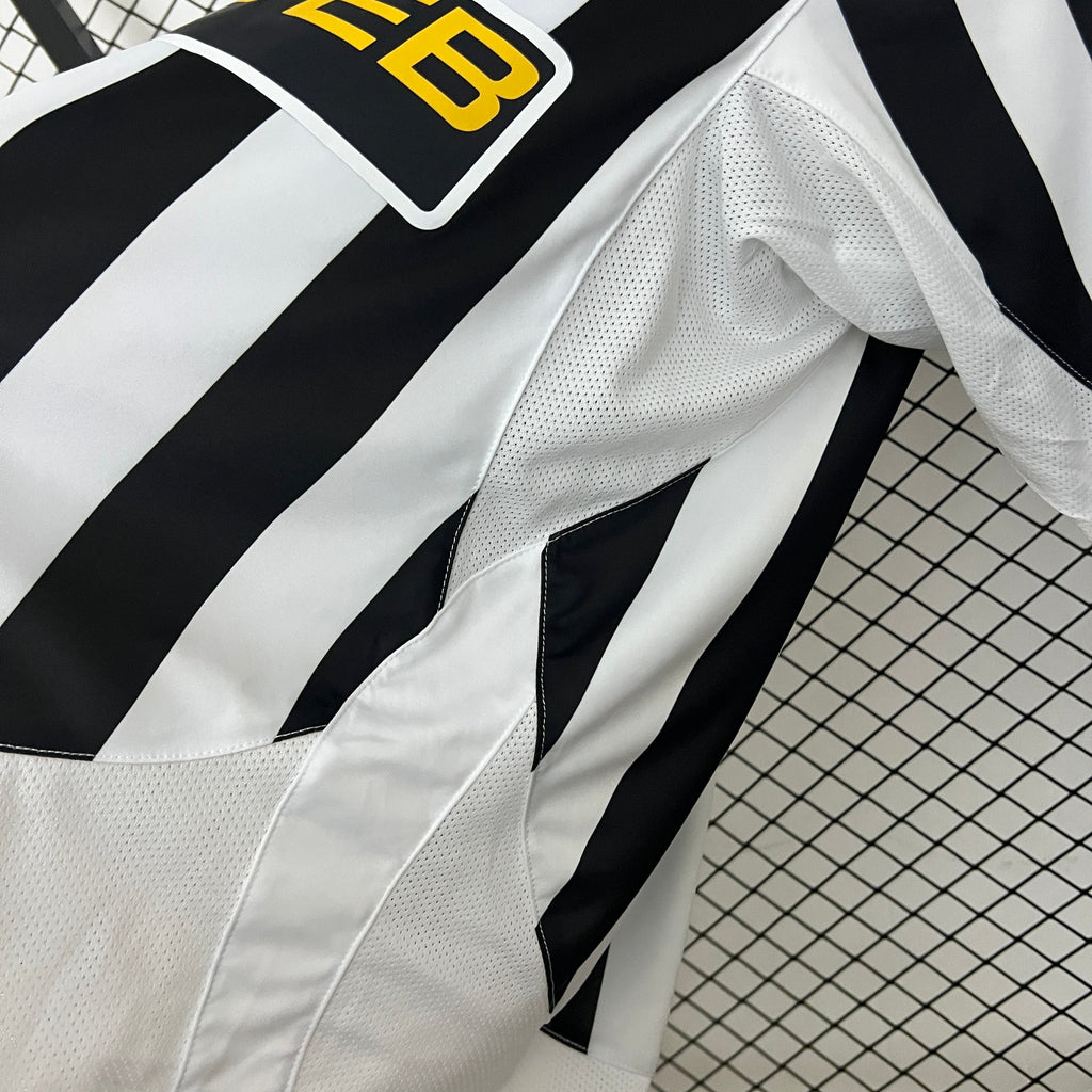 Camisa Retrô Juventus 2003