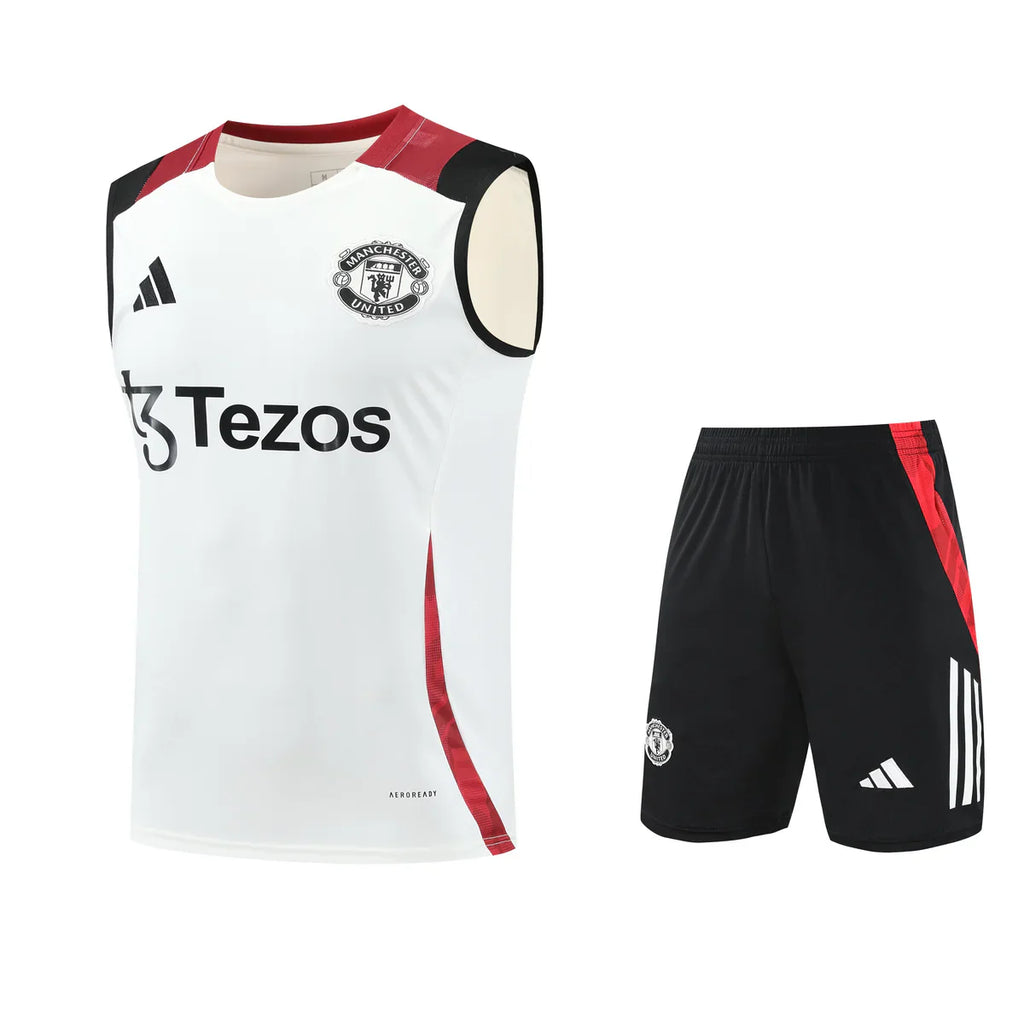 Manchester United 2025/26 training set