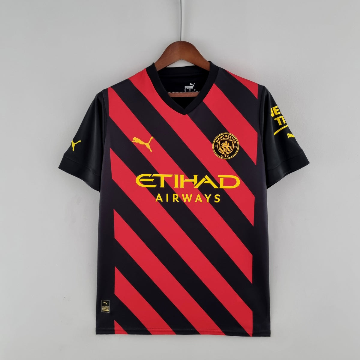 Manchester City Retro Shirt 2022