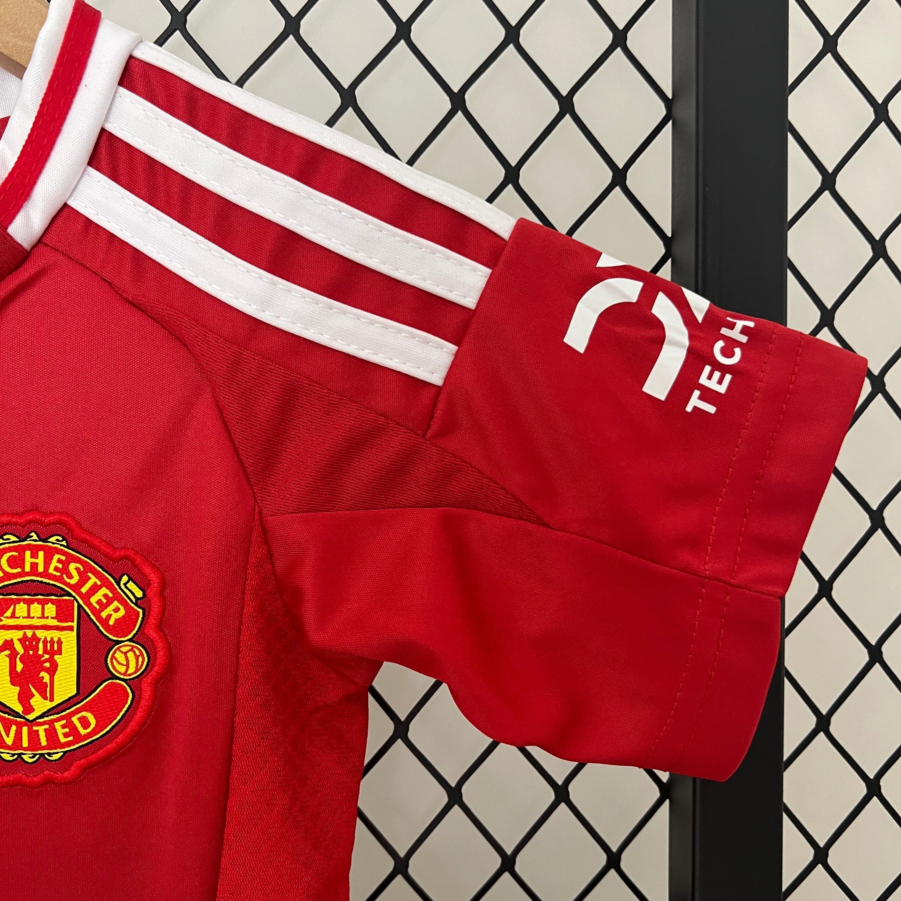 Manchester United Home 2024/25 Kit - Kids