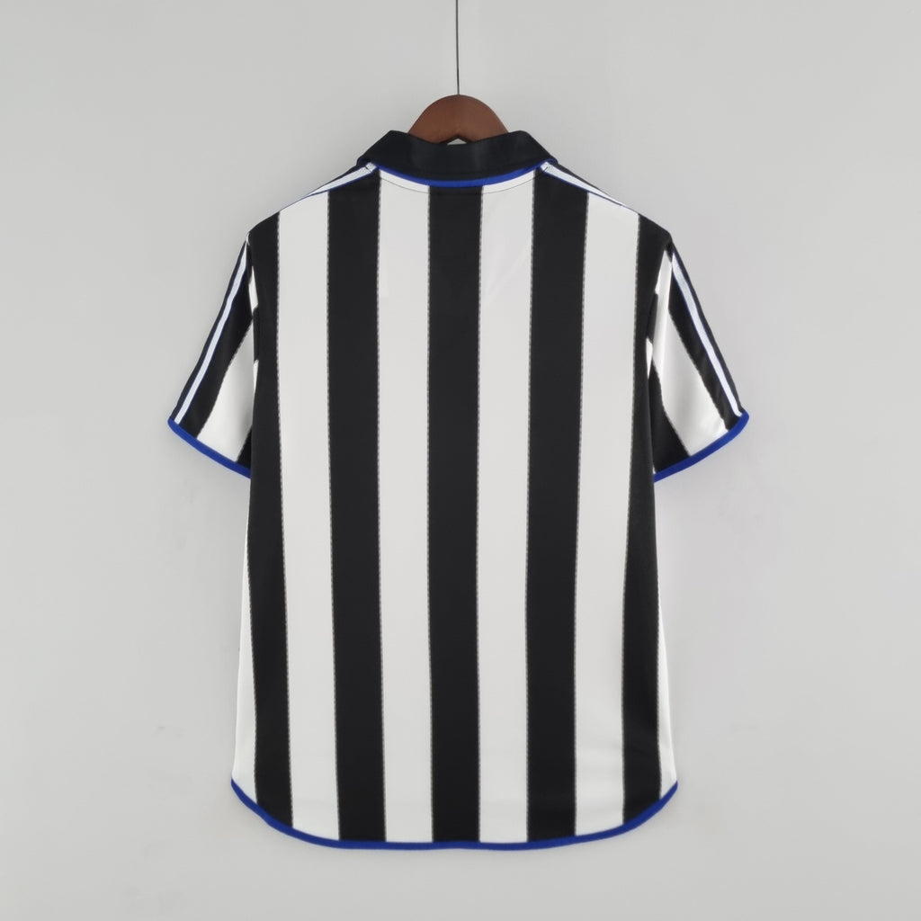 Newcastle United Retro Shirt 2000