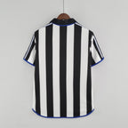Newcastle United Retro Shirt 2000