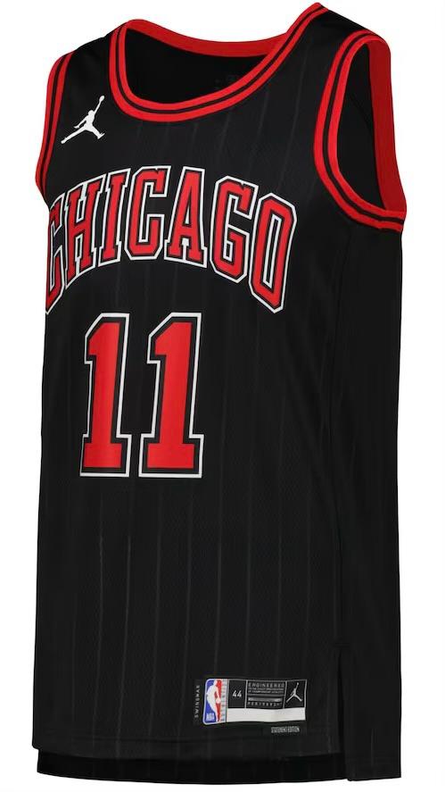 NBA Chicago Bulls-  DeMar DeRozan
