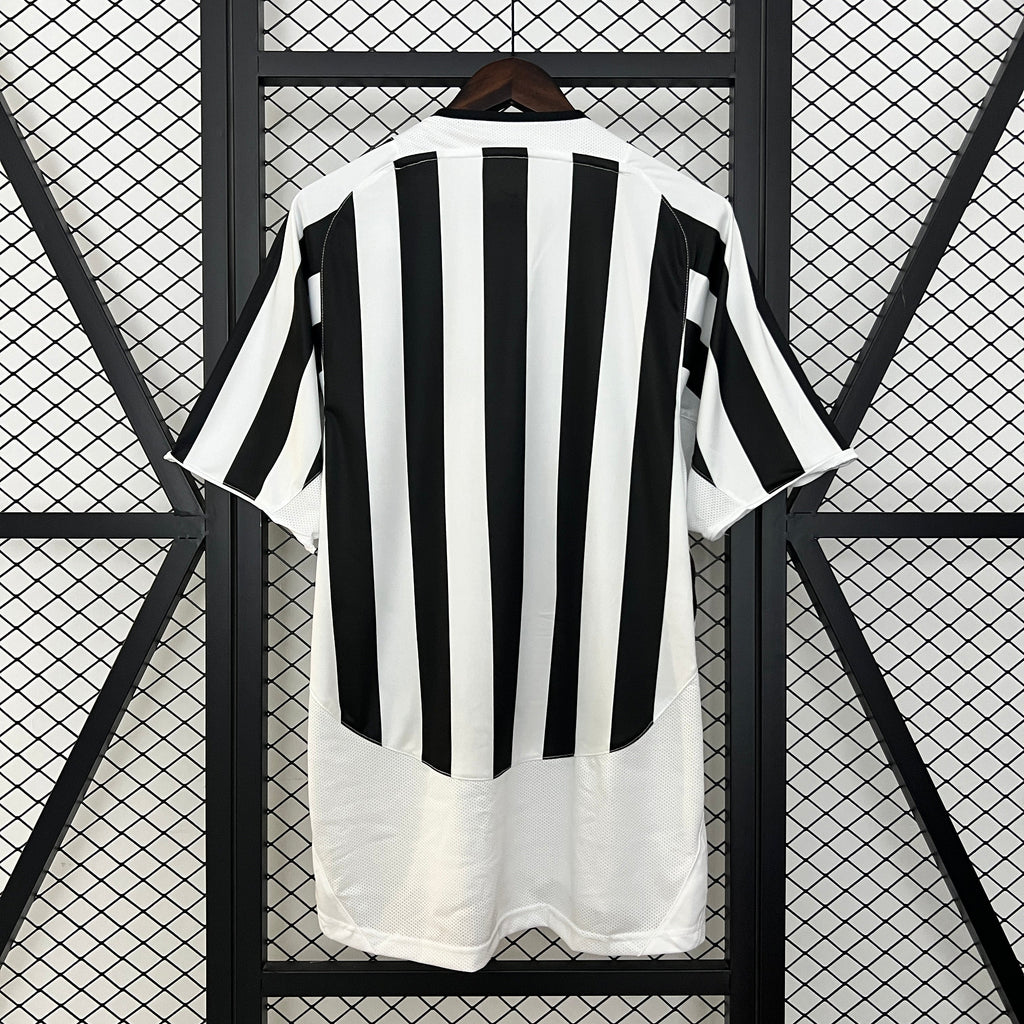 Camisa Retrô Juventus 2003