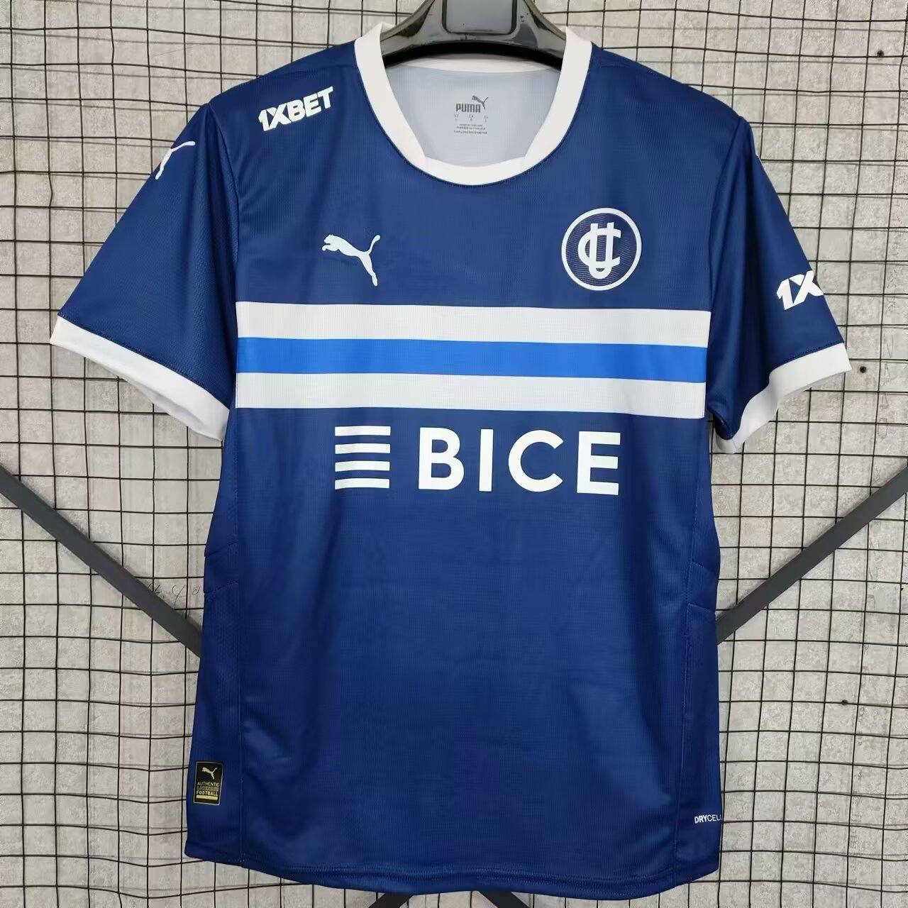 Universidad Catolica Away Shirt 2025/26