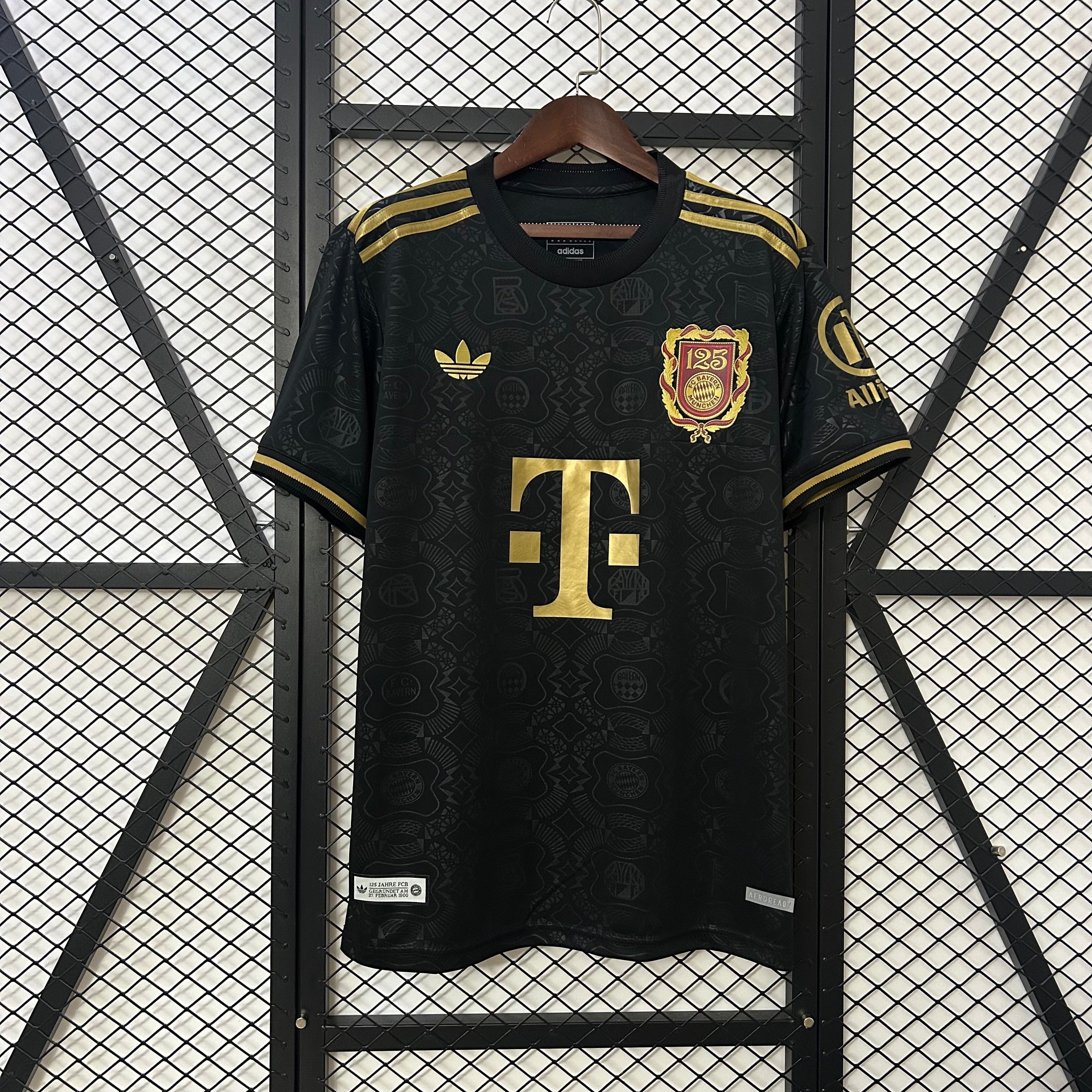 Bayern München Trikot 2025/26 - 125-jähriges Jubiläum