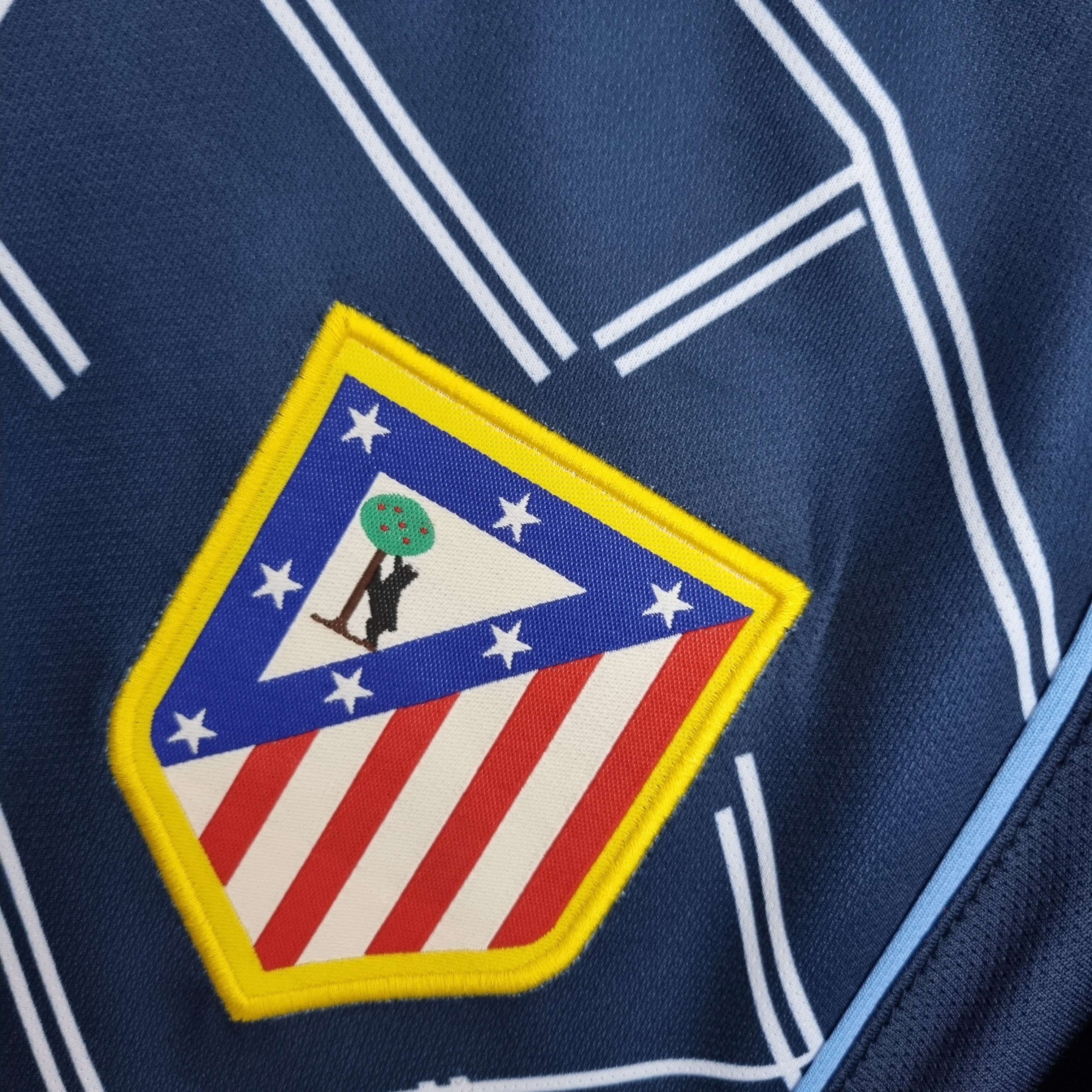 Camisa Retrô Atlético de Madrid Fora de Casa 2004
