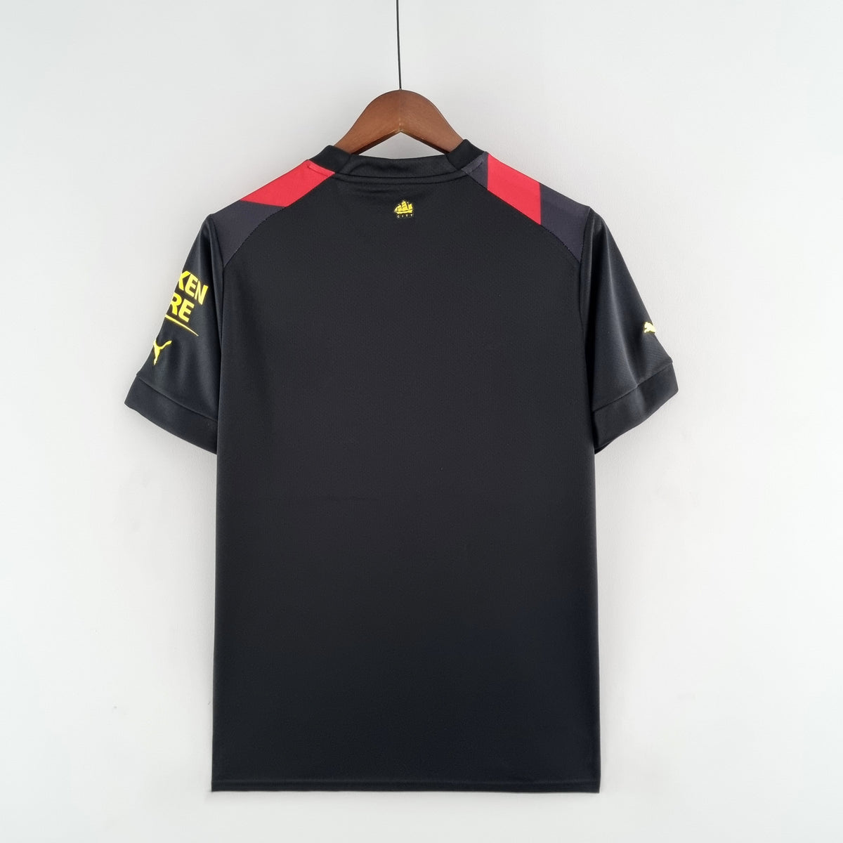 Manchester City Retro Shirt 2022