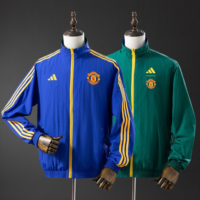Manchester United Reversible Waterproof Jacket 2025/26