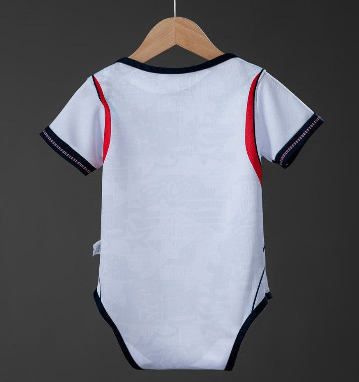 England Home 2026/27 Baby Strampler