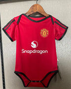 Manchester United Heim Baby-Body 2025/26
