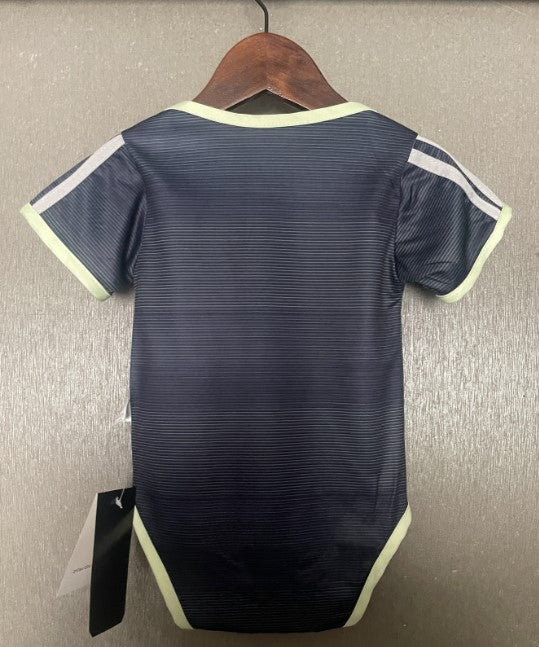 Body para bebê Real Madrid Away 2025/26