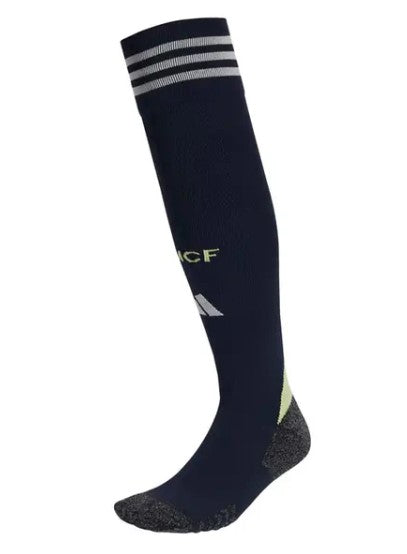 Kit Real Madrid Fora de Casa 2025/26 - Infantil (com Meias)