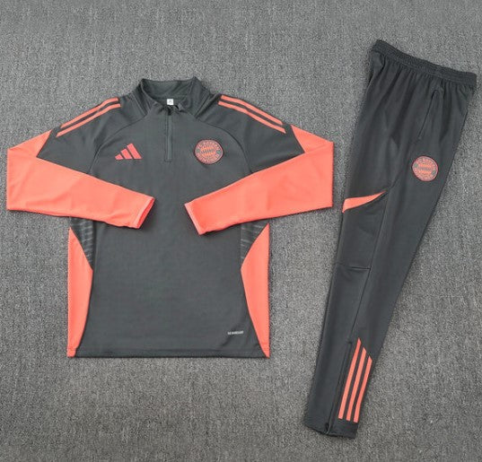 Bayern Munich Tracksuit 2025/26