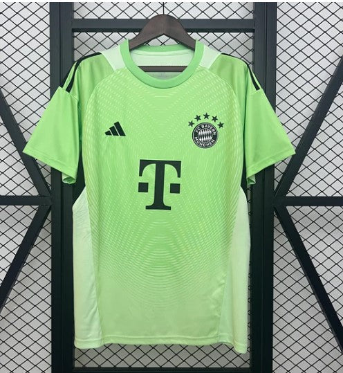 Bayern Munich Goalkeeper Shirt 2025/26