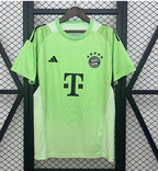 Bayern Munich Goalkeeper Shirt 2025/26