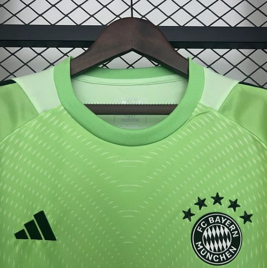 Bayern Munich Goalkeeper Shirt 2025/26