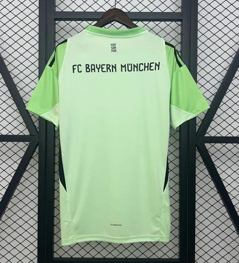Bayern Munich Goalkeeper Shirt 2025/26