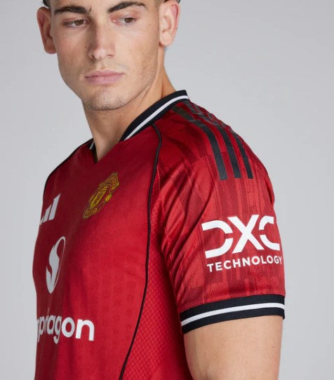 Manchester United Home Shirt 2025/26 – Player Version