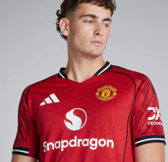 Manchester United Home Shirt 2025/26 – Player Version