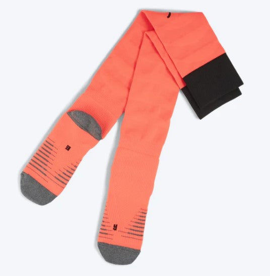 Manchester City Goalkeeper 2025/26 Kit - Kids (with Socks)