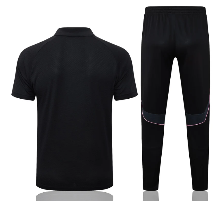 Juventus Training Set 2025/26 – Shirt & Trousers