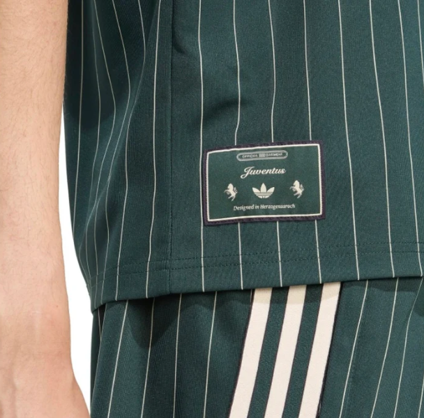 Juventus ICONS Shirt 2025/26