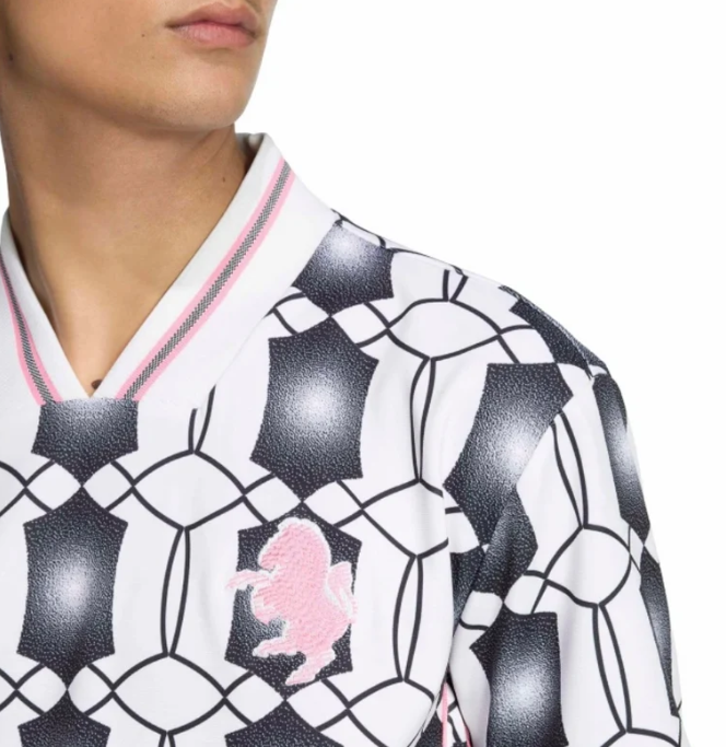 Juventus LIFESTYLER Shirt 2025/26