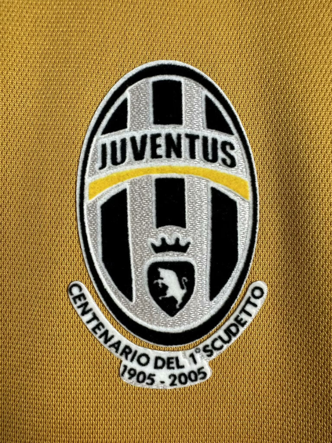Juventus Retro Trikot 2005