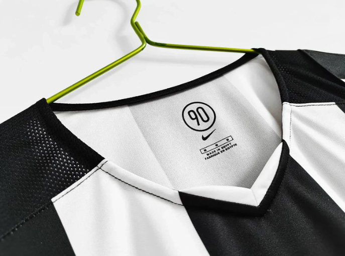 Juventus Retro Trikot 2004