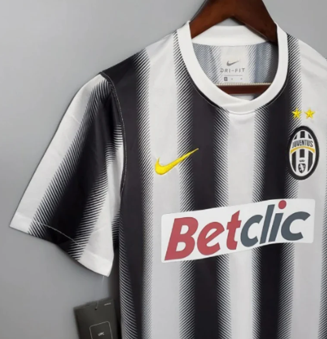 Juventus Retro Trikot 2011