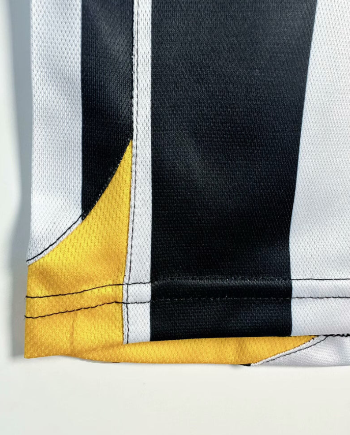 Camisa Retrô Juventus 2005