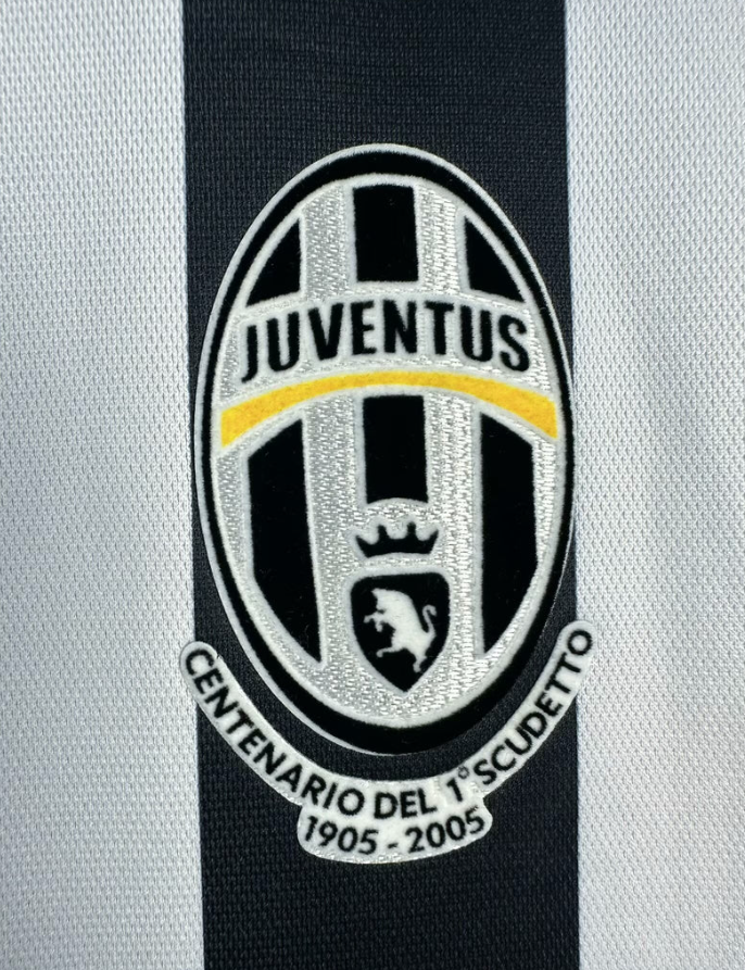Camisa Retrô Juventus 2005