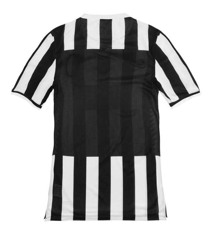 Camisa Retrô Juventus 2013