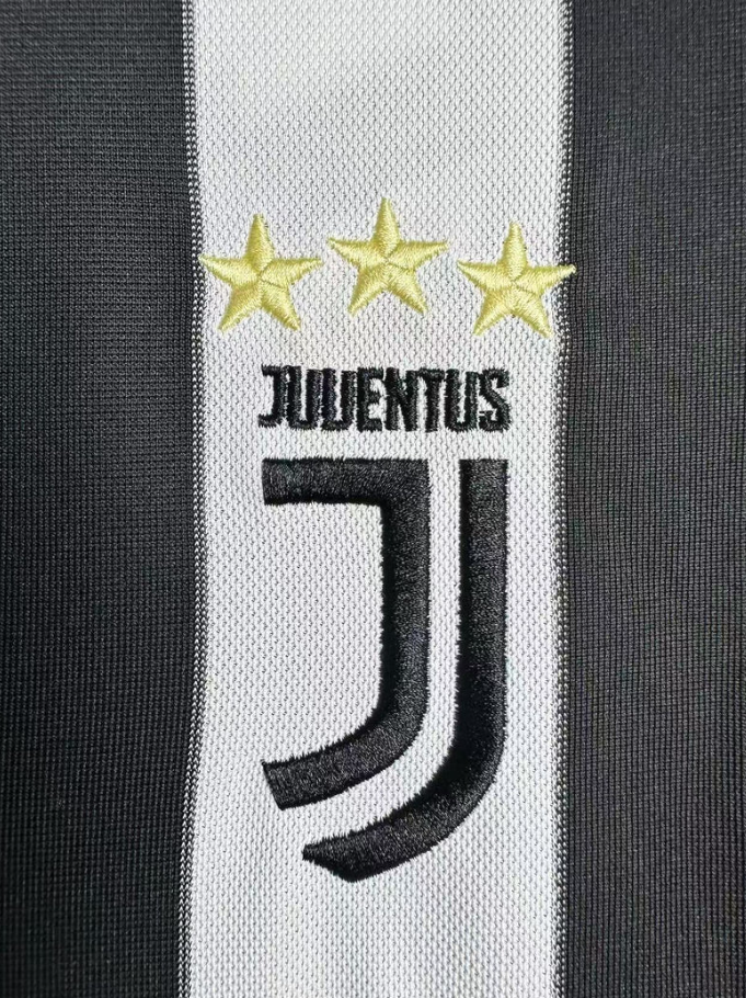 Camisa Retrô Juventus 2017