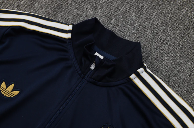 Juventus Kids Tracksuit 2025/26