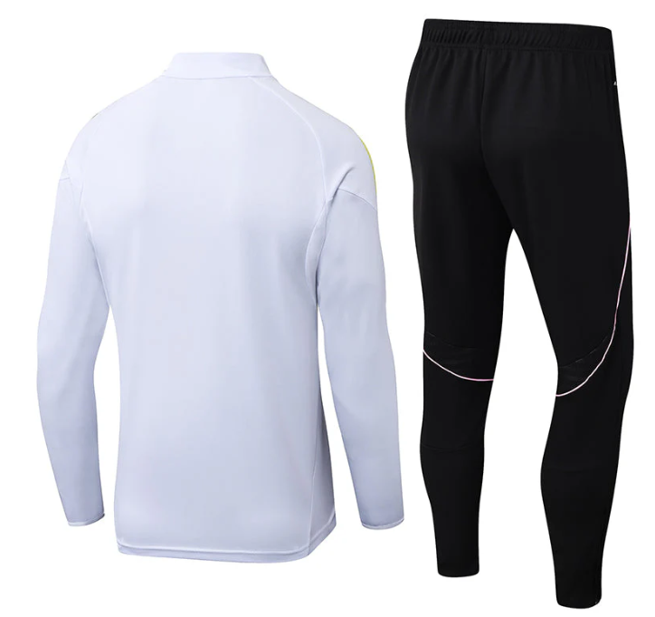 Juventus Tracksuit 2025/26