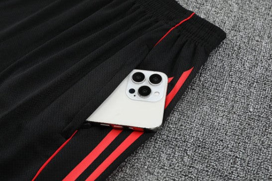 Liverpool Training Set 2025/26