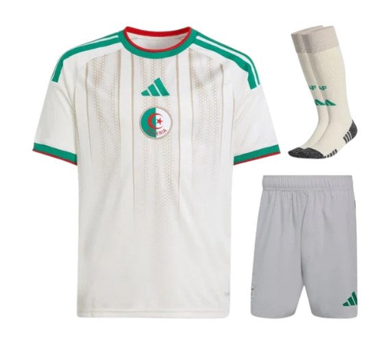 Algerien Heimtrikot und -hose für Kinder 2026/27 - Mit Stutzen