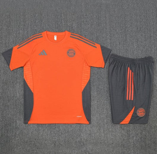 Bayern Munich Training Set 2025/26 - Kids