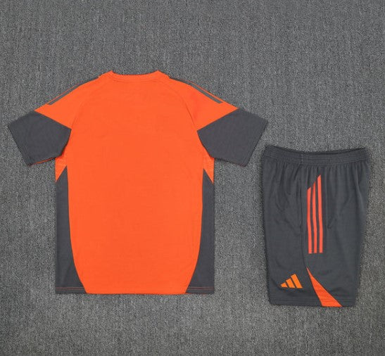 Bayern Munich Training Set 2025/26 - Kids
