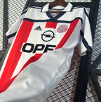 FC Bayern München Retro Trikot 2003