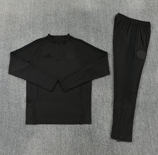 Manchester United Tracksuit 2026/27