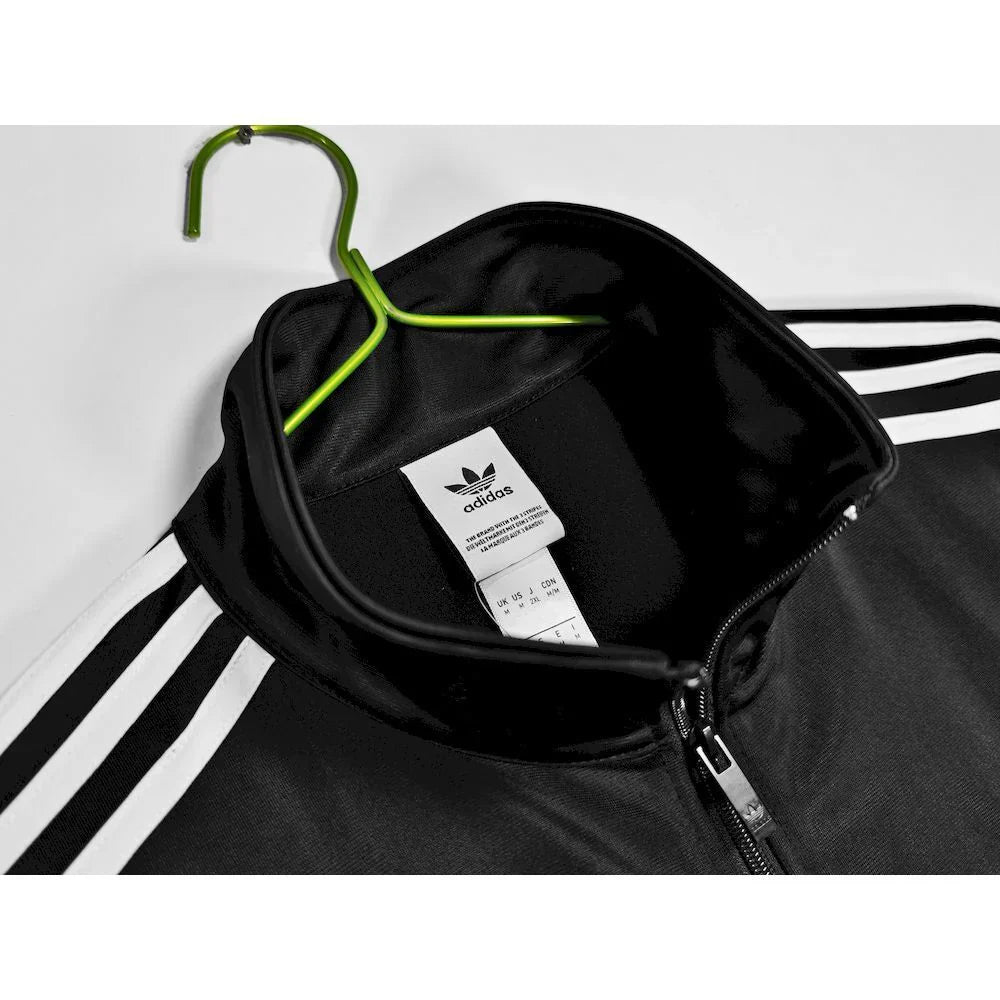 Oasis Windbreaker 2025