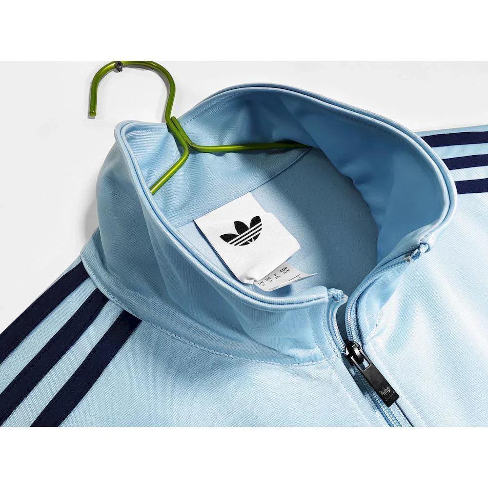 Oasis Windbreaker 2025