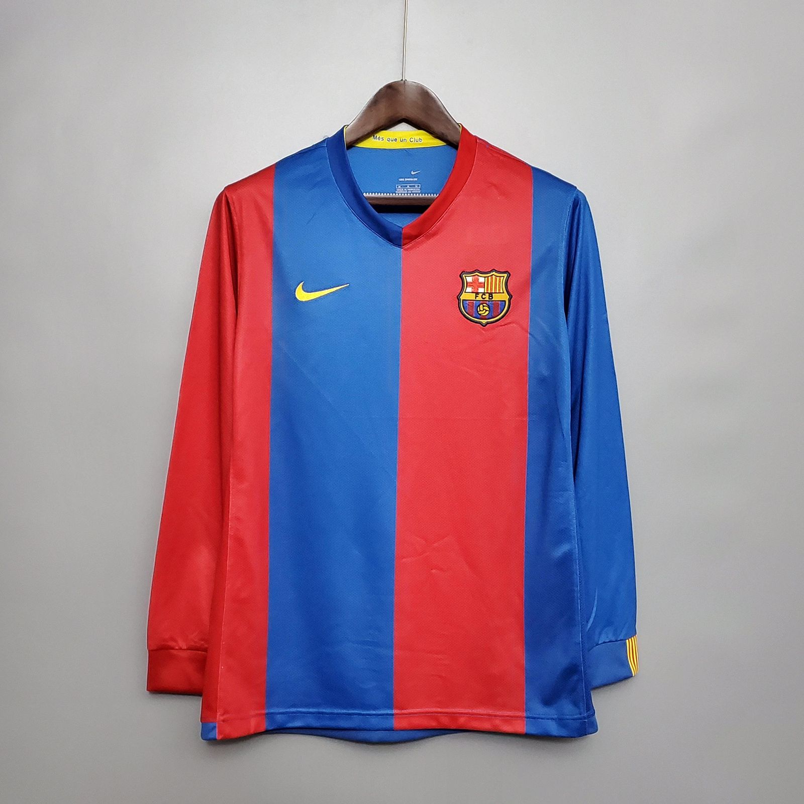 FC Barcelona Retro Shirt 2006 - Long Sleeve